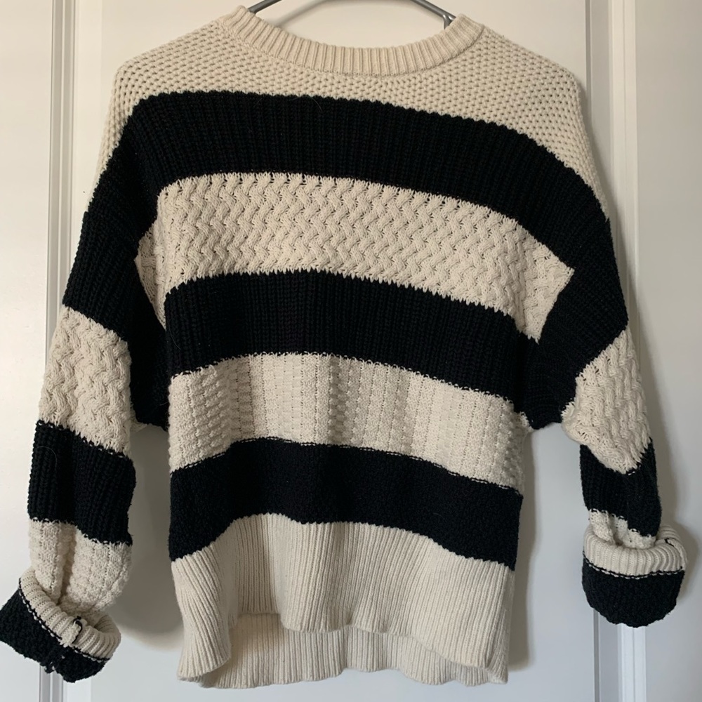 Cute Black And White Sweater For Fall A NEW DAY